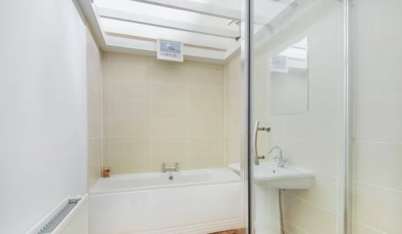 🌼🩵Modern Double Room in Stepney Green, East London!