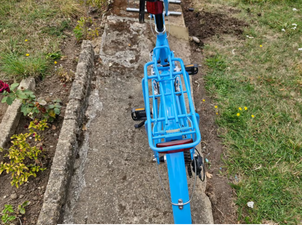 GIRLS LADIES WOMES ADULTS COMPASS 26 INCH WHELLS 19 INCH FRAME 7 SPEED BIKE BICYCLE